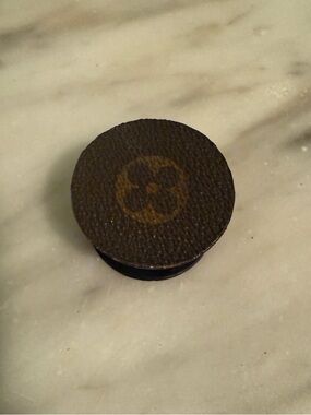 LV flower Pop Socket Phone Holder
